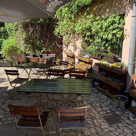 Altes Brauhaus Hotel Weißenfels Buitenkant foto