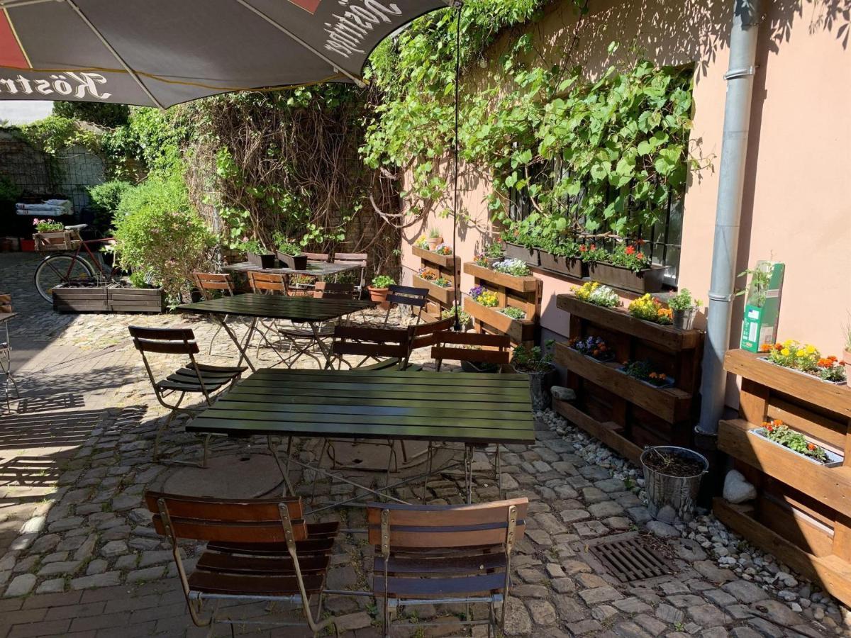 Altes Brauhaus Hotel Weißenfels Buitenkant foto